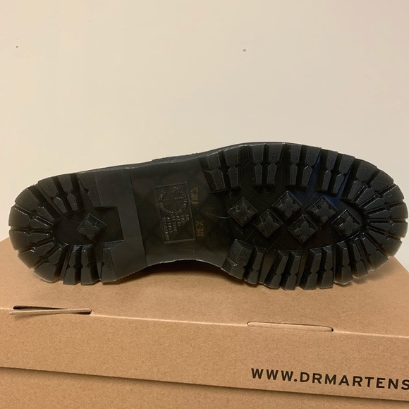 Dr. Martens Jadon - Picture 2 of 8